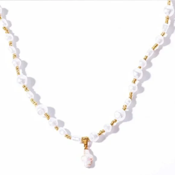 Delicate Baroque Pearl Cross Necklace for Women Shell Necklace Retro - Picture 2 of 2